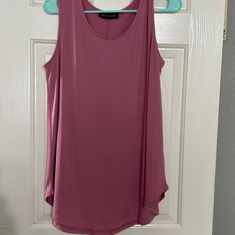 Shop Dordor tank top, size Large.